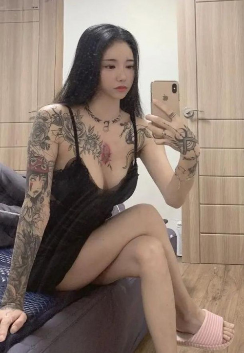 마왕형이 좋아하는 문신녀