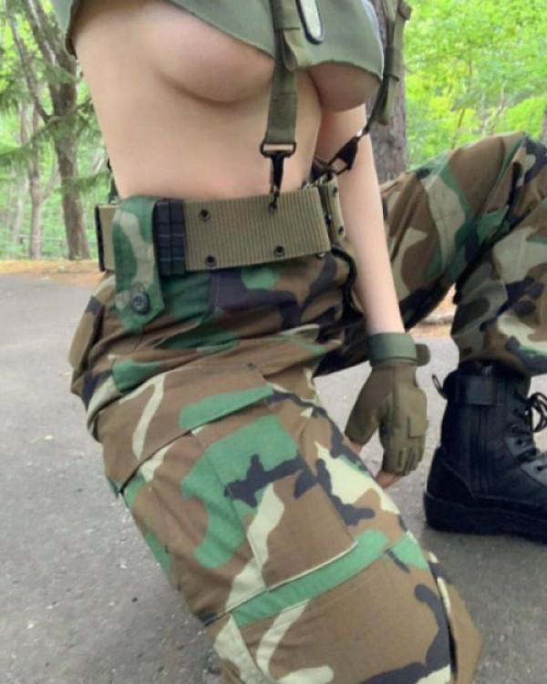 여군