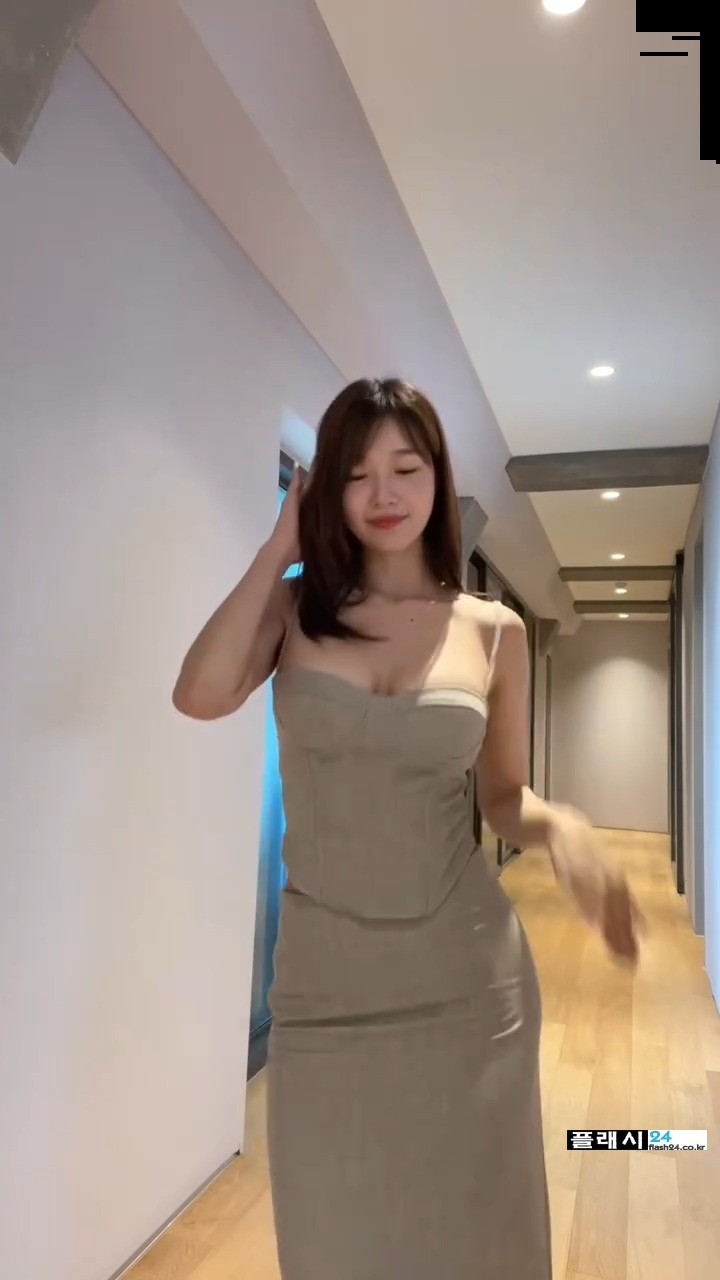 9a58179f6a6e619c0a940c93712cacda_1753234669_0298.jpeg